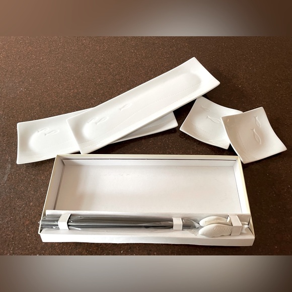 Crate&Barrel Dining Cratebarrel White Porcelain 8 Piece Sushi